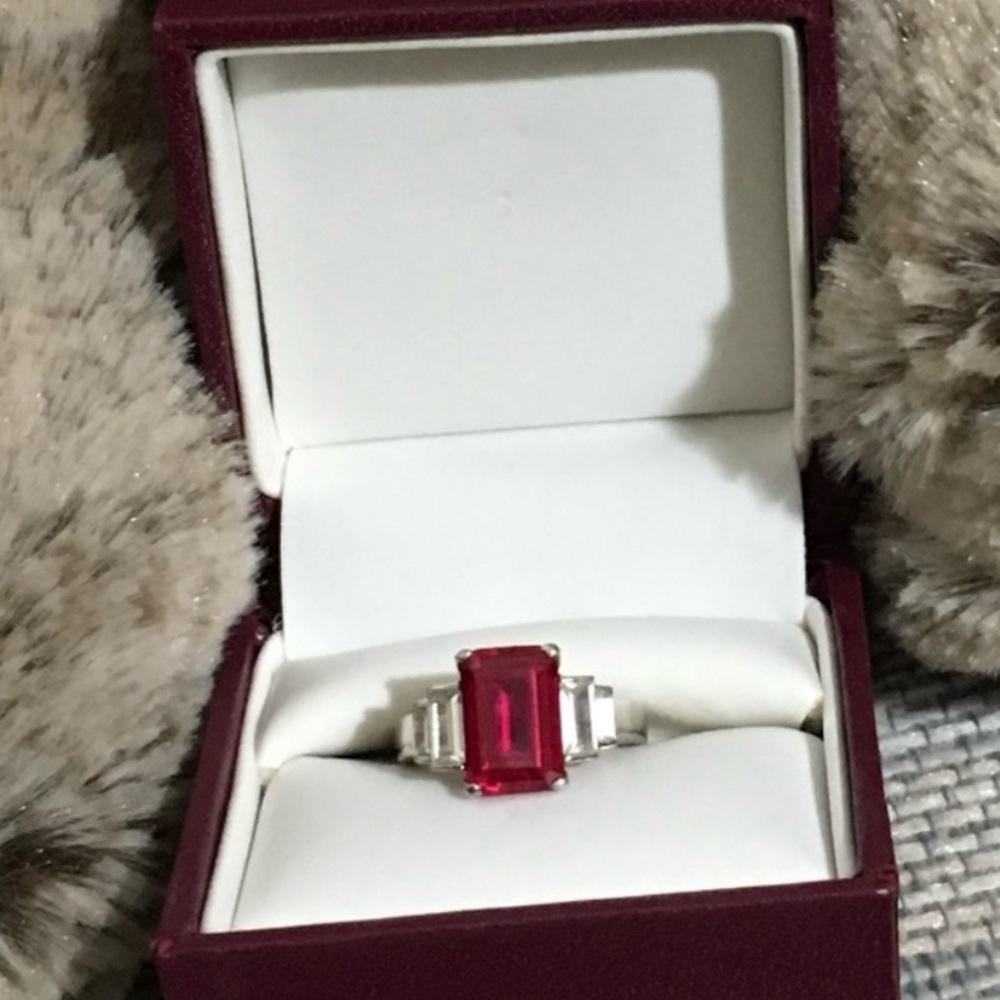 Sterling Silver Emerald Cut Simulated Ruby Gemstone Ring size 6.75!